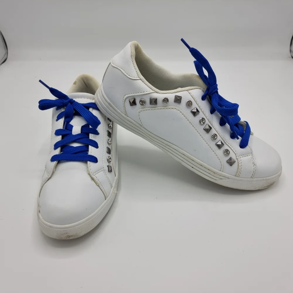 Adidasi dama 38 , imitatie de piele , alb - imagine 1