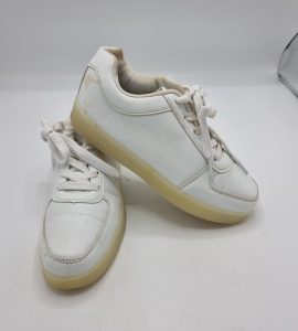 Adidasi dama  37 imitatie de piele , alb