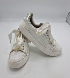 Adidasi dama Tamaris 37 imitatie de piele ,  alb