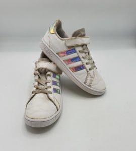 Adidasi copii Adidas 33 , imitatie de piele , alb