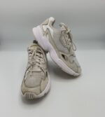 Adidasi dama Adidas 38 , material textil , piele , alb gri
