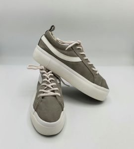 Tenisi dama Primark 39 imitatie de piele , gri alb