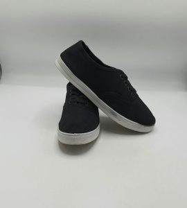 Tenisi unisex 40 material textil , negru
