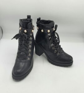 Ghete  dama 38 imitatie de piele , negru