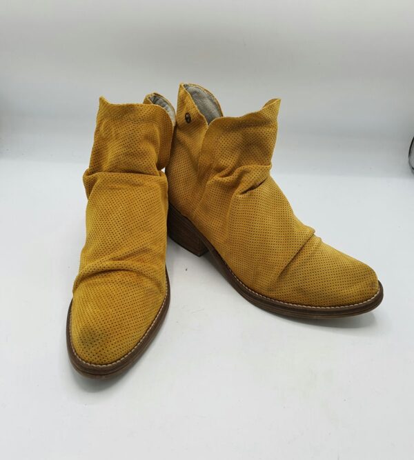 Botine  dama Tamaris 39 piele intoarsa , maro - imagine 1