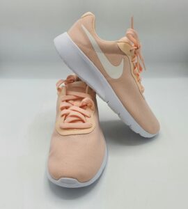 Nike 37