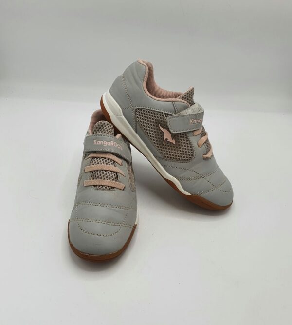 Kangaroos 33 - imagine 1