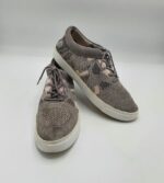 Clarks 38