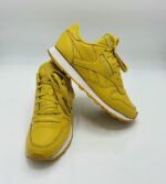 Reebok  37.5