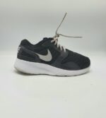 Adidasi dama Nike 39 , material textil , negru