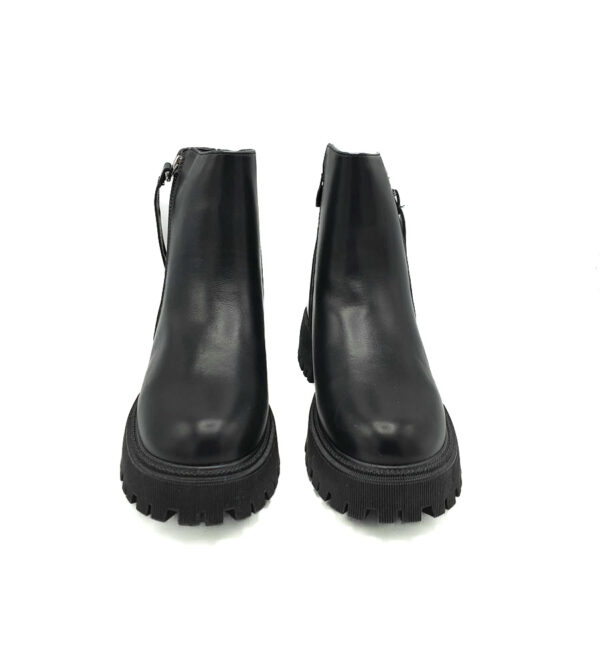 Ghete  dama Franco Banetti imitatie de piele , negru , imblanite - imagine 3