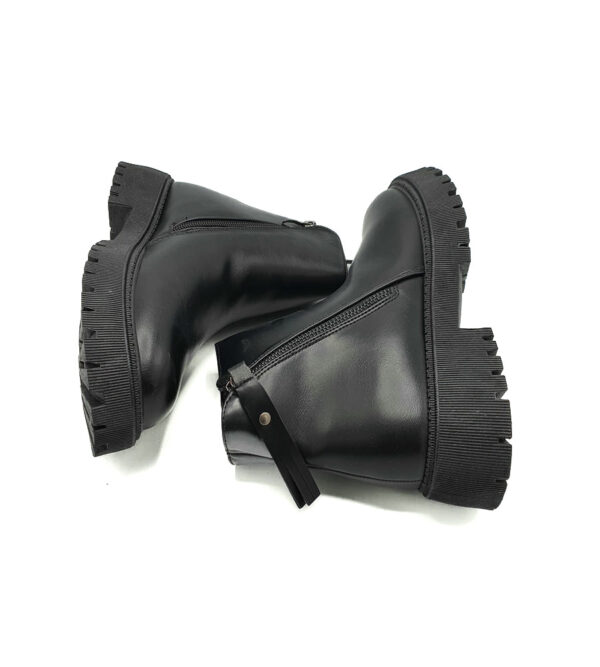 Ghete  dama Franco Banetti imitatie de piele , negru , imblanite - imagine 4
