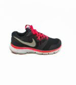 Adidasi dama Nike 40 , material textil , negru roz