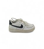 Adidași damă Nike, mărimea 38, imitație de piele, alb