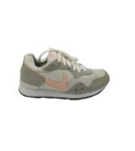 Adidasi dama Nike 39, piele intoarsa, material textil, alb gri