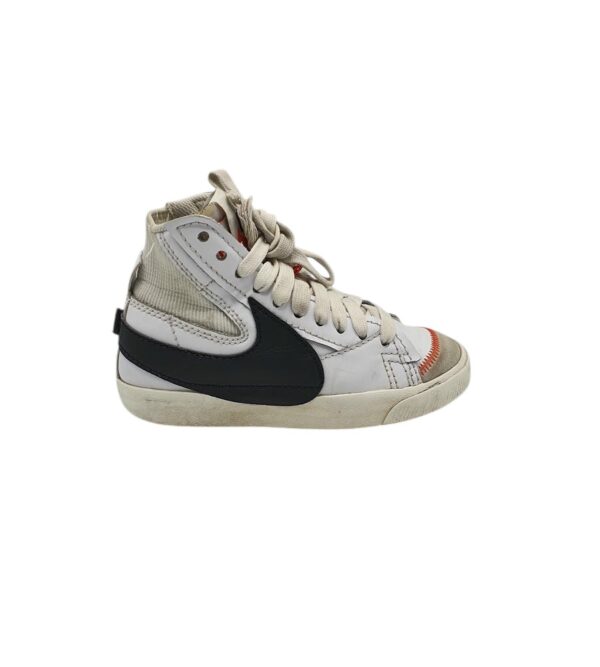 Adidasi dama Nike 37.5 , piele intoarsa , piele, material textil,alb - imagine 1