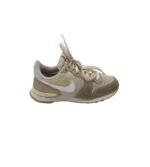 Adidasi dama Nike, 38, piele intoarsa, material textil, crem