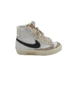 Tenisi dama Nike, 38, piele intoarsa, imitatie de piele, alb gri