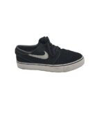 Tenisi dama Nike, 38, piele intoarsa, negru