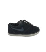 Tenisi barbati Nike, 41, piele intoarsa, negru